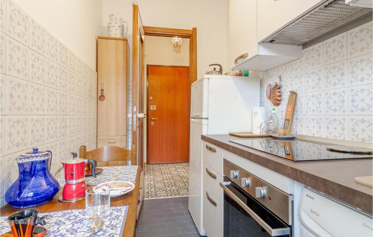 1 Bedroom Lovely Apartment In Rapallo Eksteriør bilde
