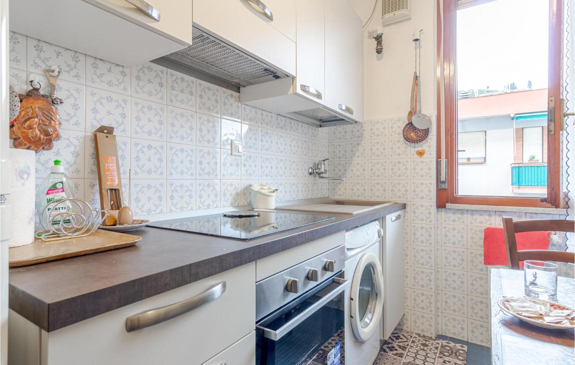 1 Bedroom Lovely Apartment In Rapallo Eksteriør bilde